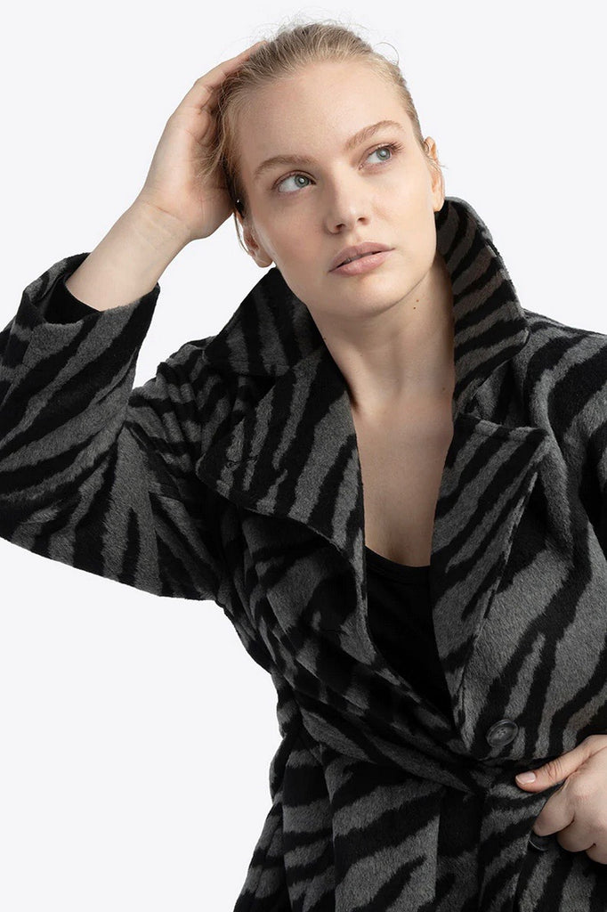 See Rose Go Zebra Trench