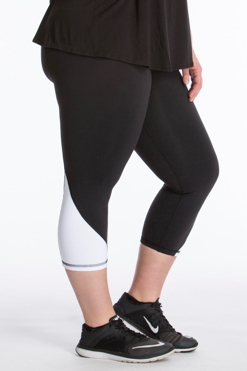 lola getts skinny colorblock capri black white plus size