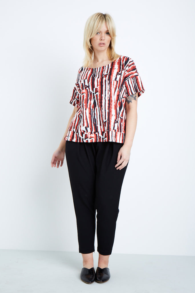 Shegul White Black Red Lava Printed Tee plus size Coverstory