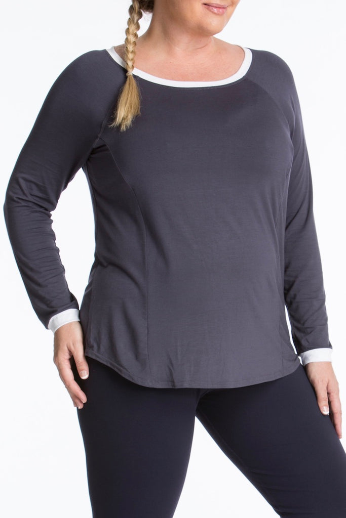 Lola getts long sleeves top plus size activewear charcoal white