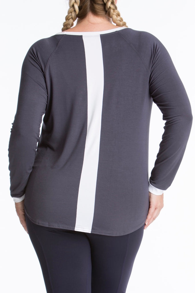 Lola getts long sleeves top plus size activewear charcoal white